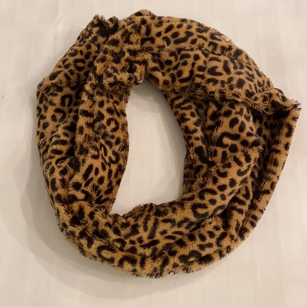 Brown Tan Animal Leopard Jaguar Spotted Preppy Print Plush Infinity Scarf